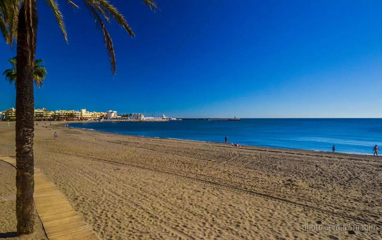 1012 Aguila Apartamentos. Piscina Y Playa. Cercano Al Centro. Excelente Ubicacion. Benalmádena Spanje